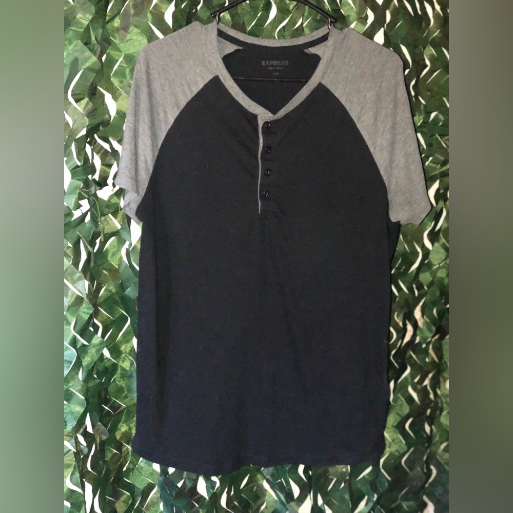 Express Black and Gray Short Sleeve Tee
